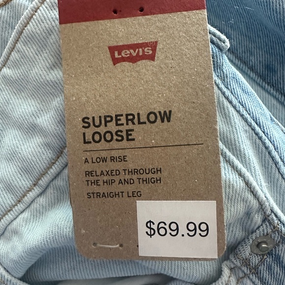 NWT- Levi's Women's Light Blue  Jeans- stripe hype - Picture 4 of 5